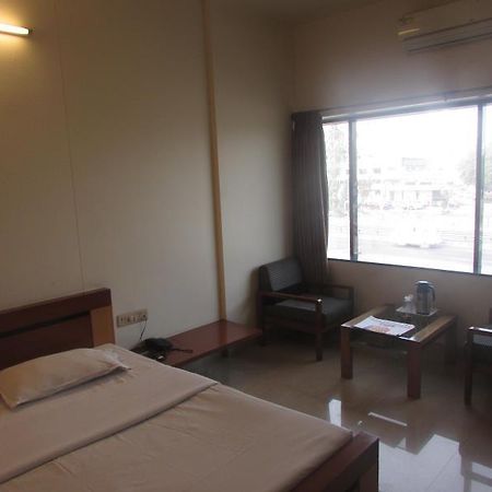 Hotel Surya Renaissance Nashik Bagian luar foto